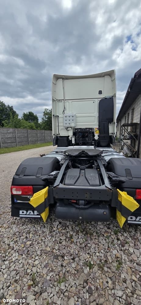 DAF XF - 8