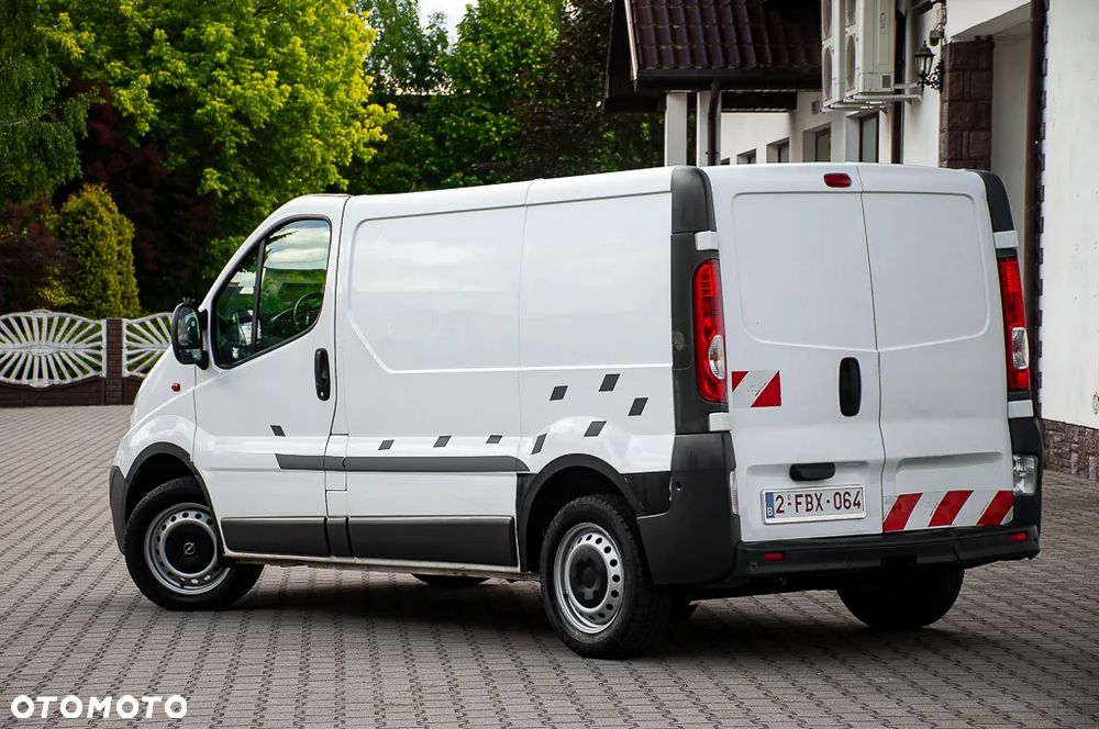 Opel VIVARO - 12