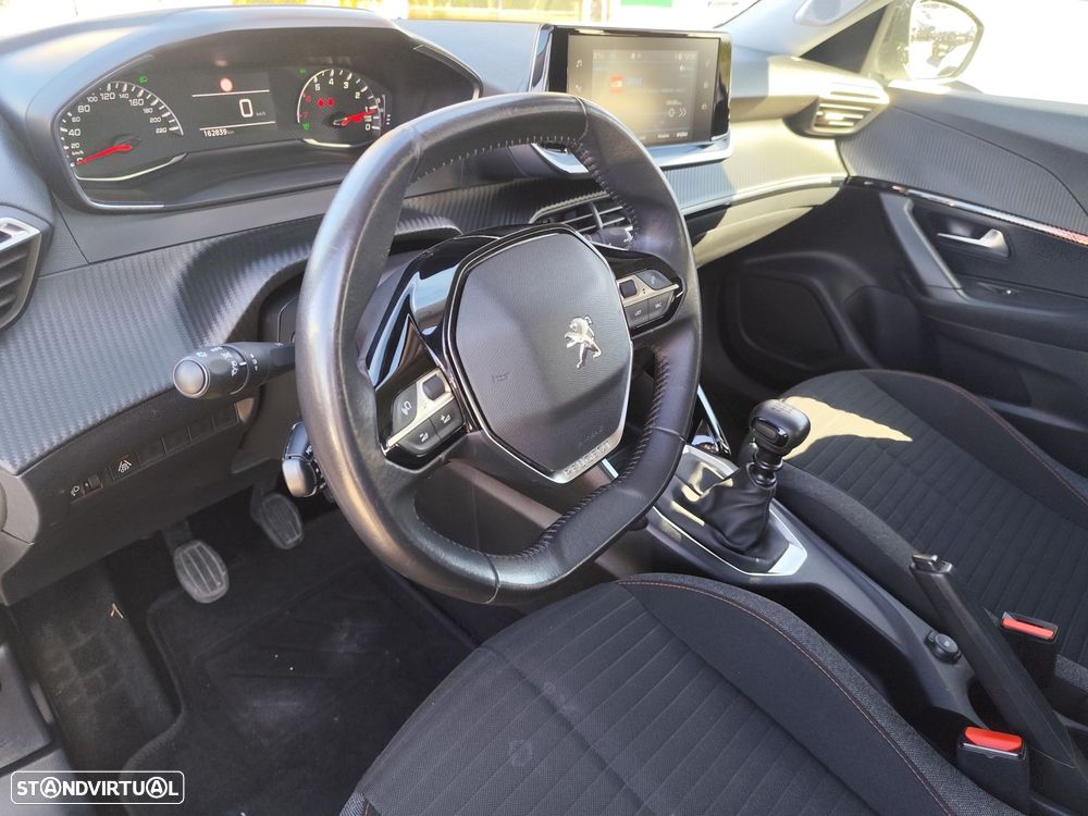 Peugeot 2008 1.5 BlueHDi Allure - 26