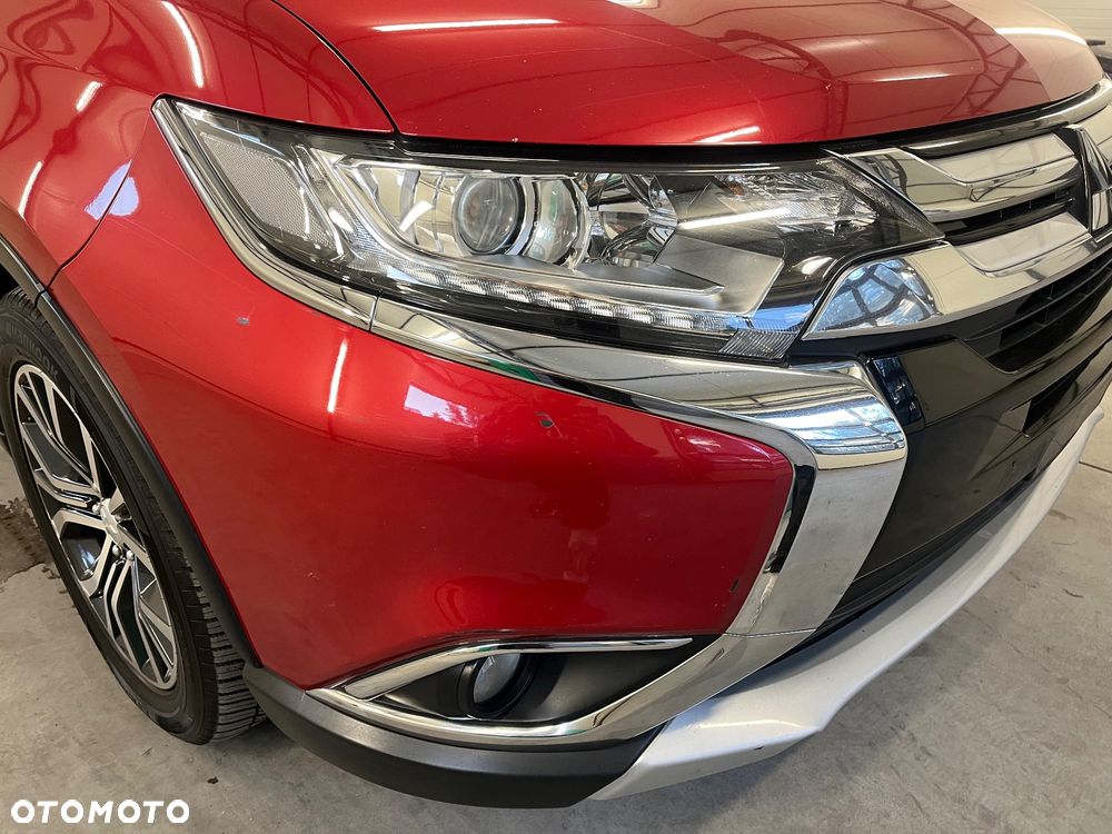 Mitsubishi Outlander 2.0 2WD CVT Diamant Edition+ - 27