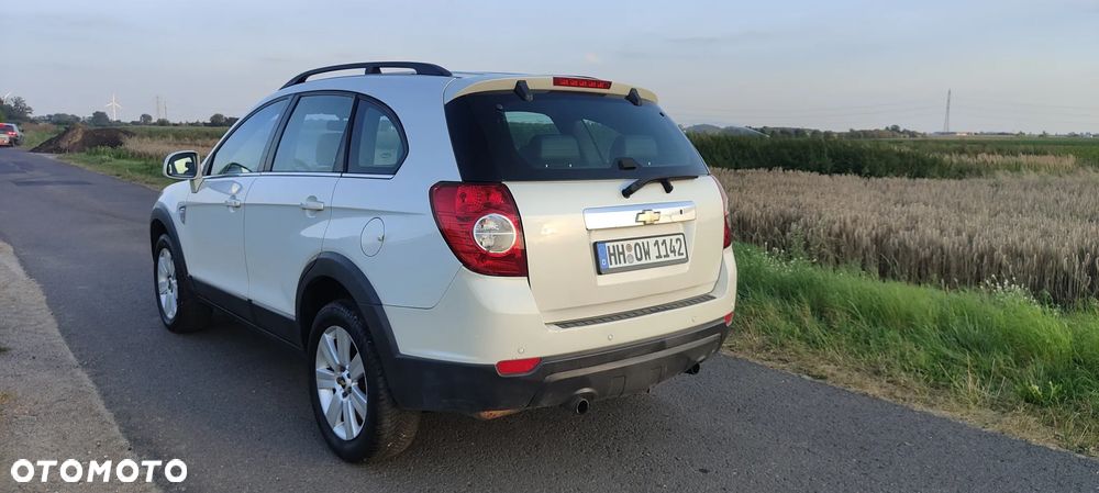 Chevrolet Captiva 2.4 2WD 7 Sitzer LS - 16