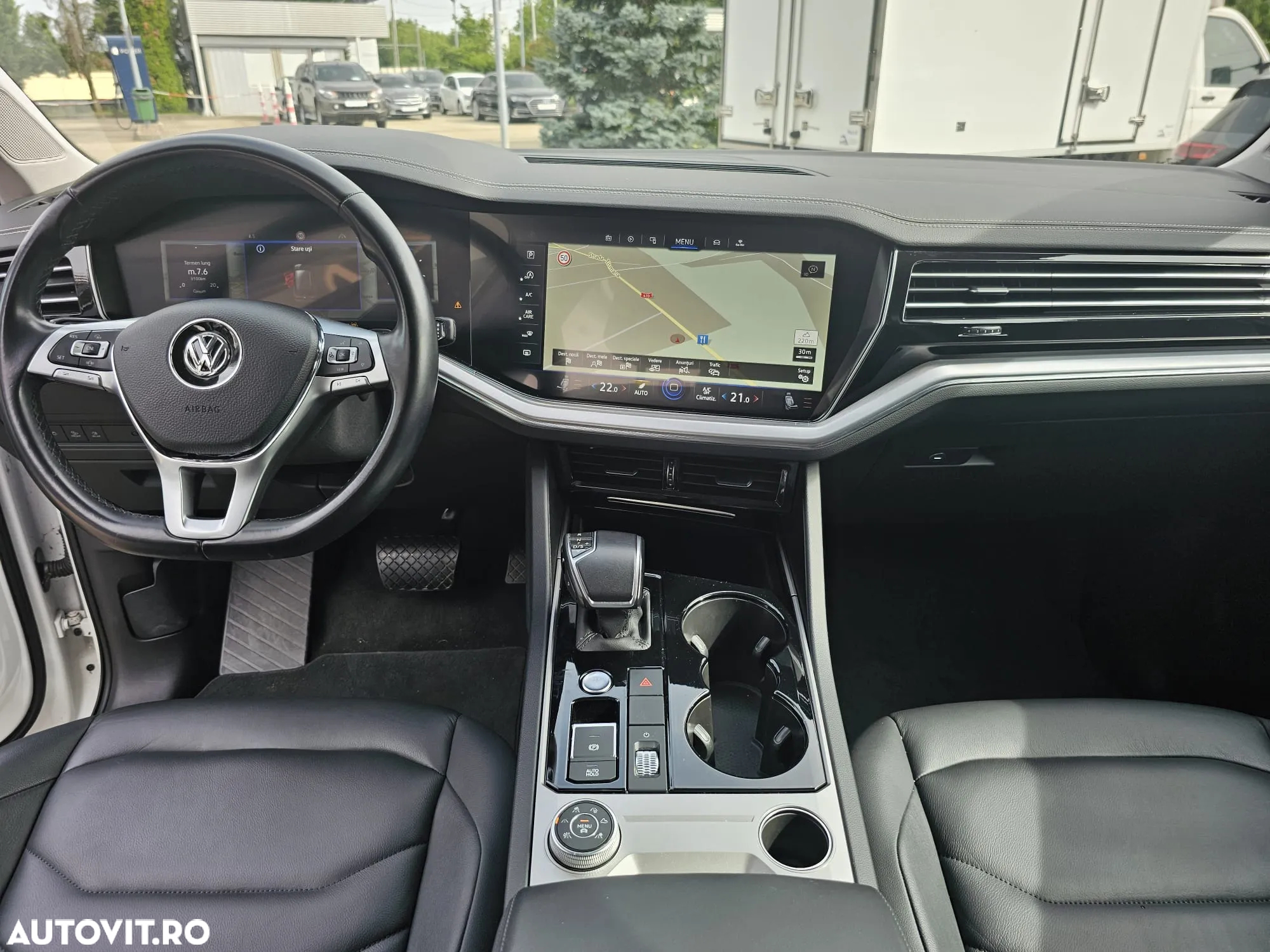 Volkswagen Touareg - 11
