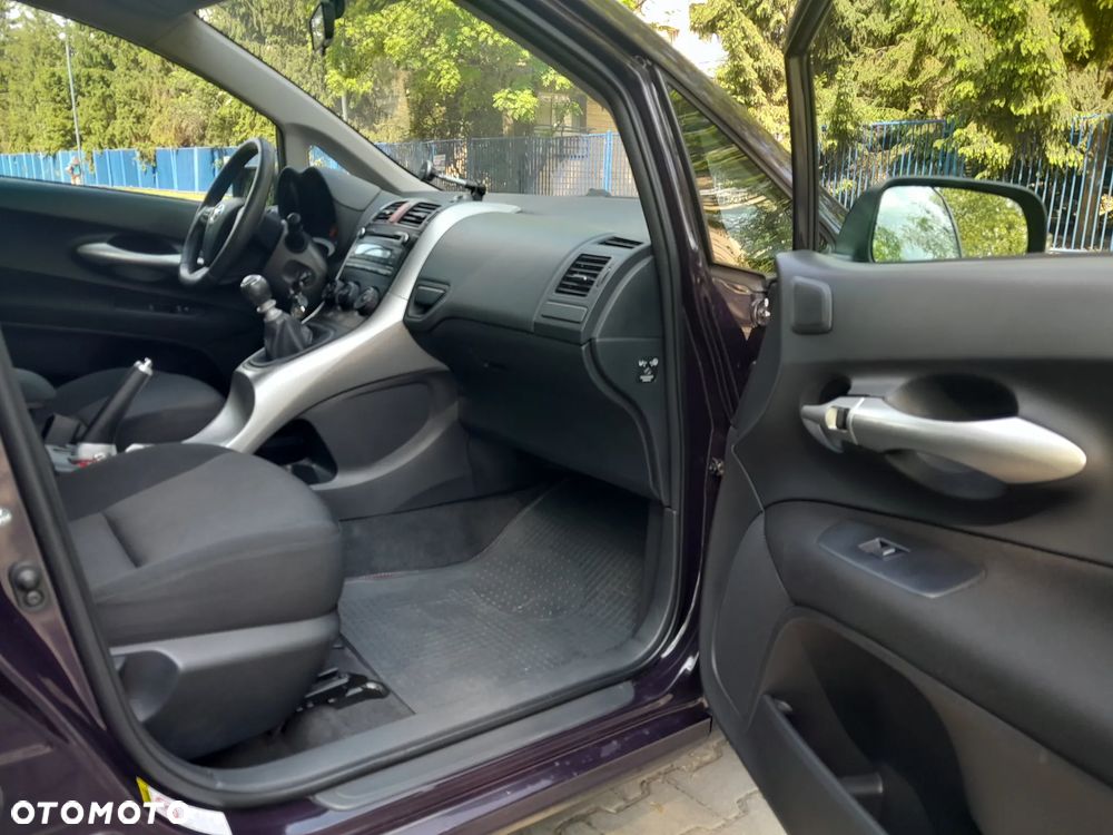 Toyota Auris 1.33 VVT-i Life - 8