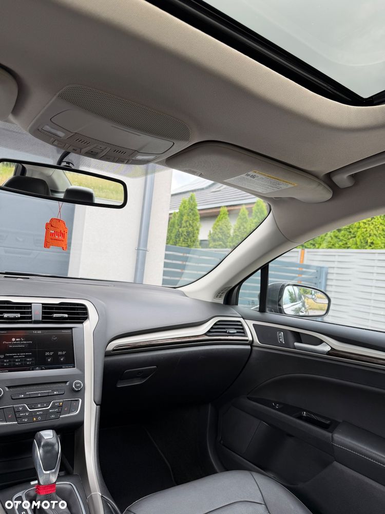 Ford Fusion - 15