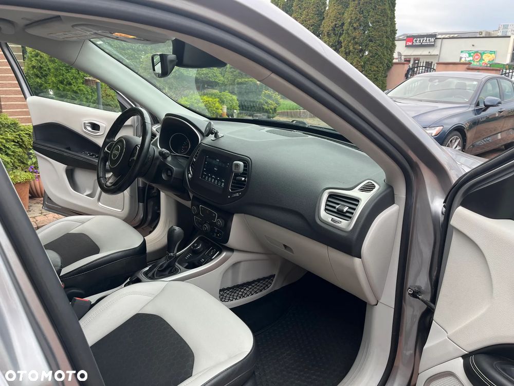 Jeep Compass - 20