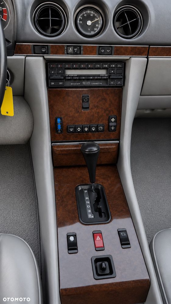 Mercedes-Benz SL - 17
