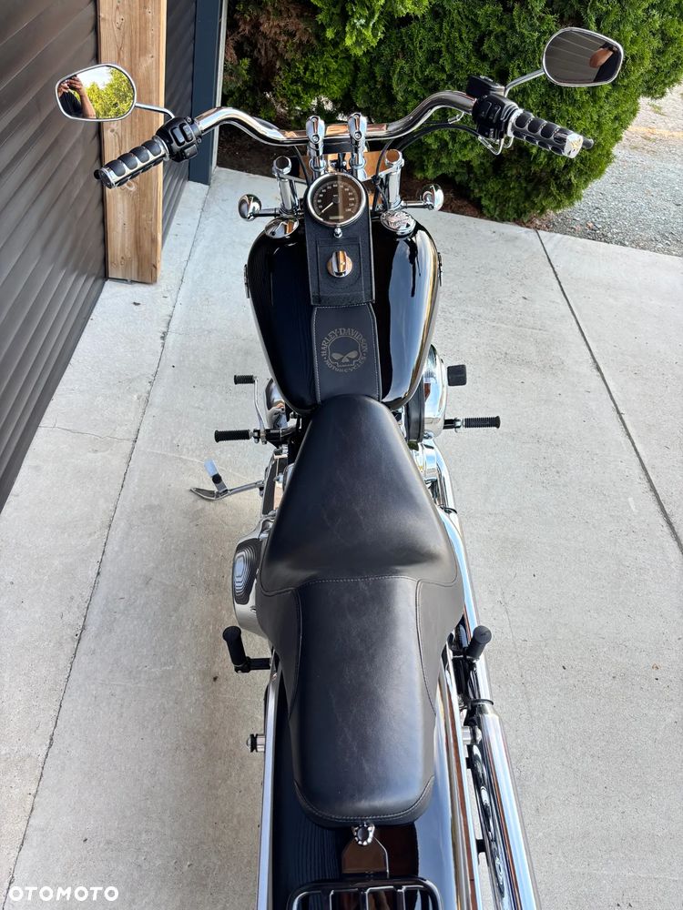 Harley-Davidson Softail Custom - 21
