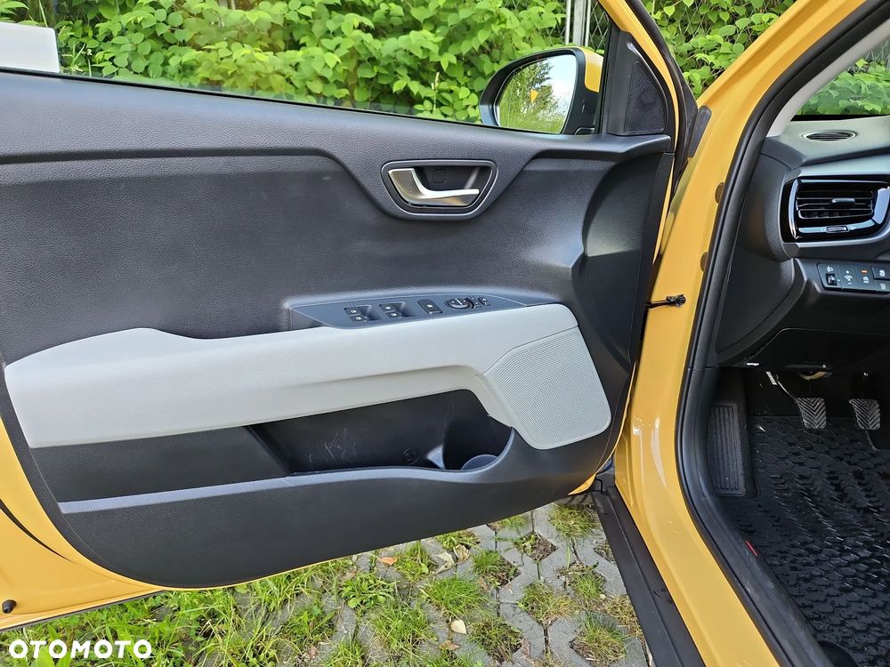 Kia Stonic 1.0 T-GDI L - 10
