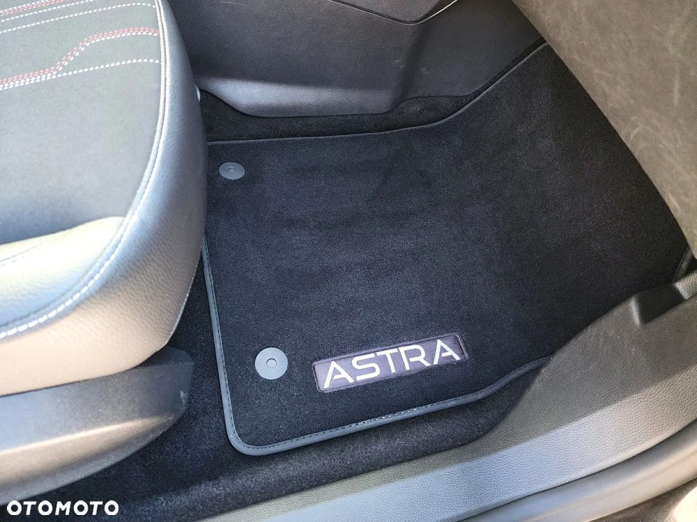 Opel Astra 1.4 Turbo 150 Jahre - 26