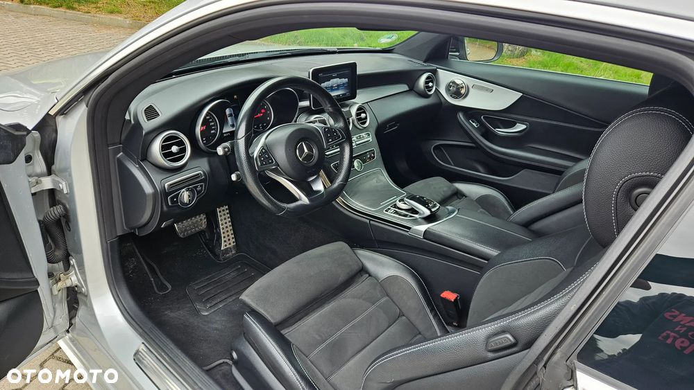 Mercedes-Benz Klasa C 200 9G-TRONIC AMG Line - 22