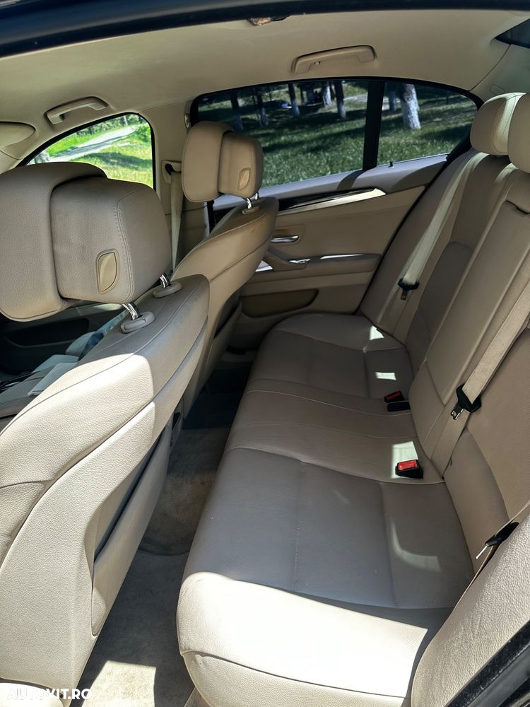 BMW Seria 5 520d - 9
