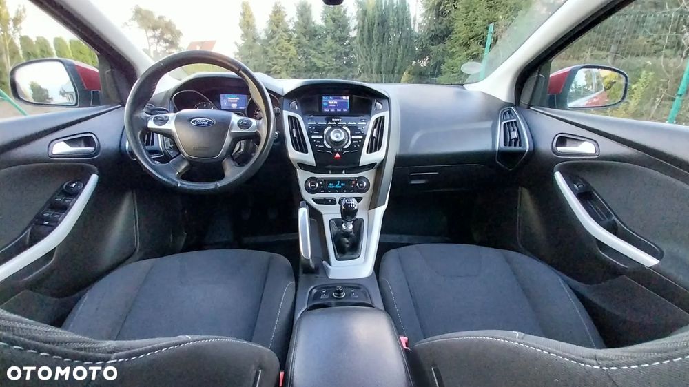 Ford Focus - 12
