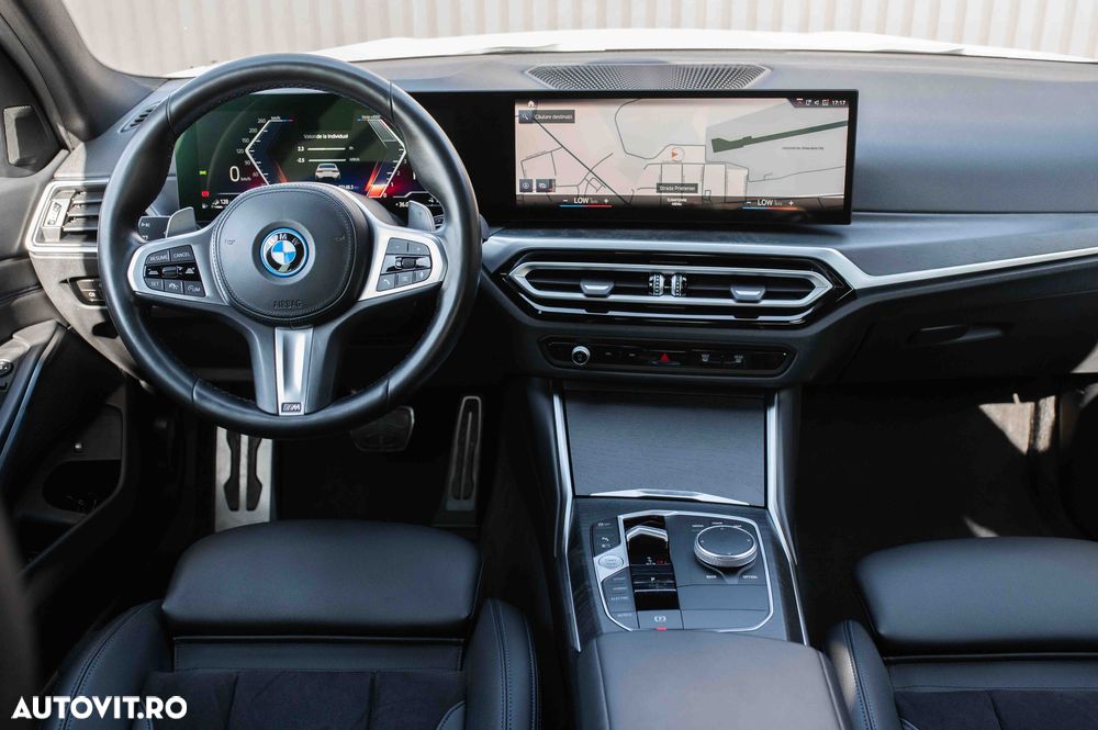 BMW Seria 3 330e xDrive Aut. M Sport - 28