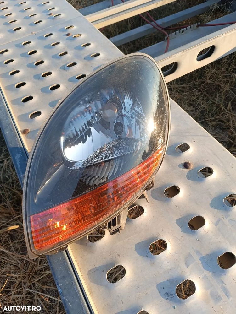 far stanga renault kangoo