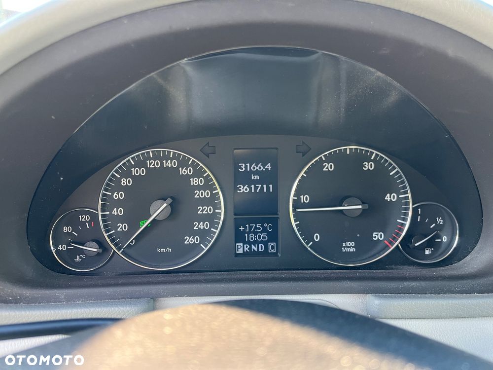 Mercedes-Benz Klasa C 220 CDI Automatik Classic - 13