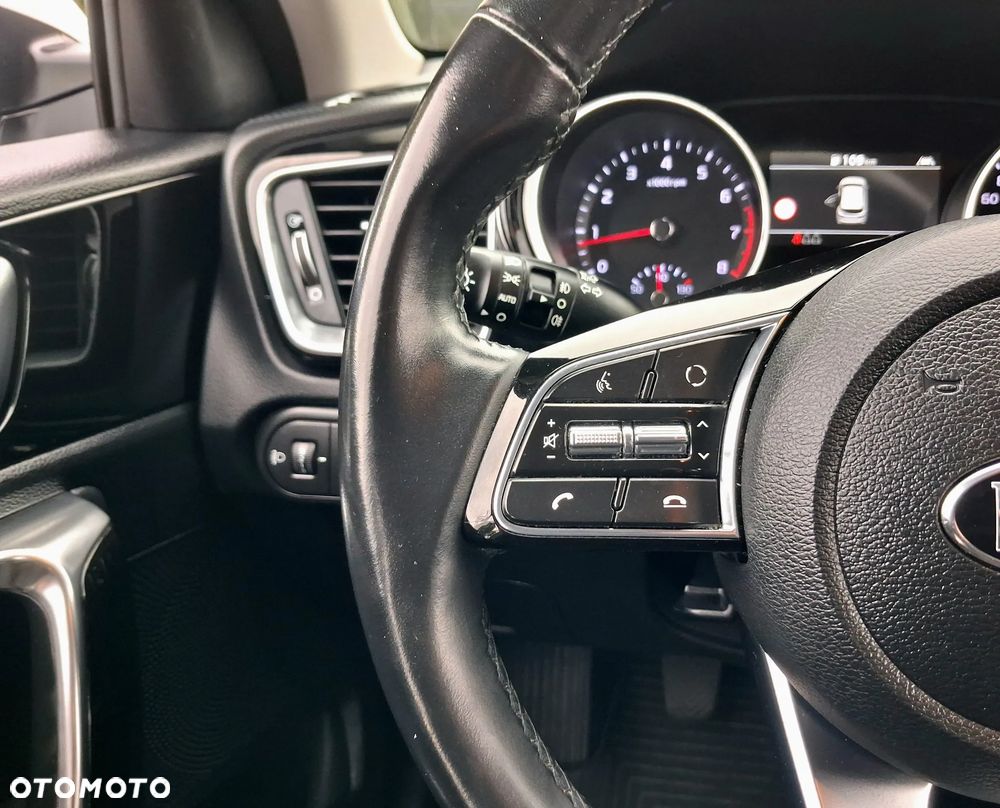 Kia Ceed 1.4 T-GDI OPF Platinum Edition - 26