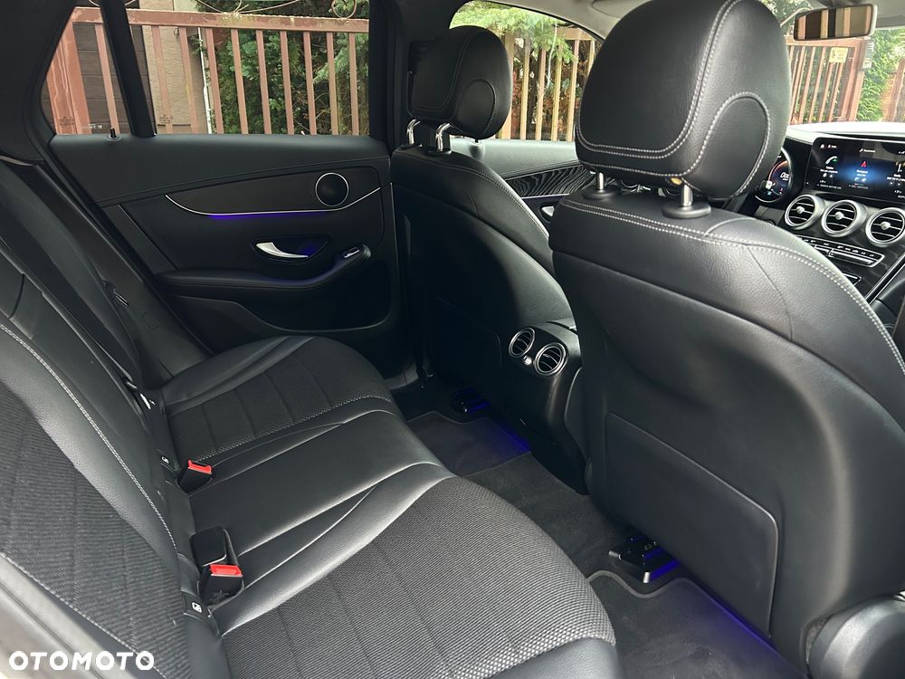 Mercedes-Benz GLC - 30