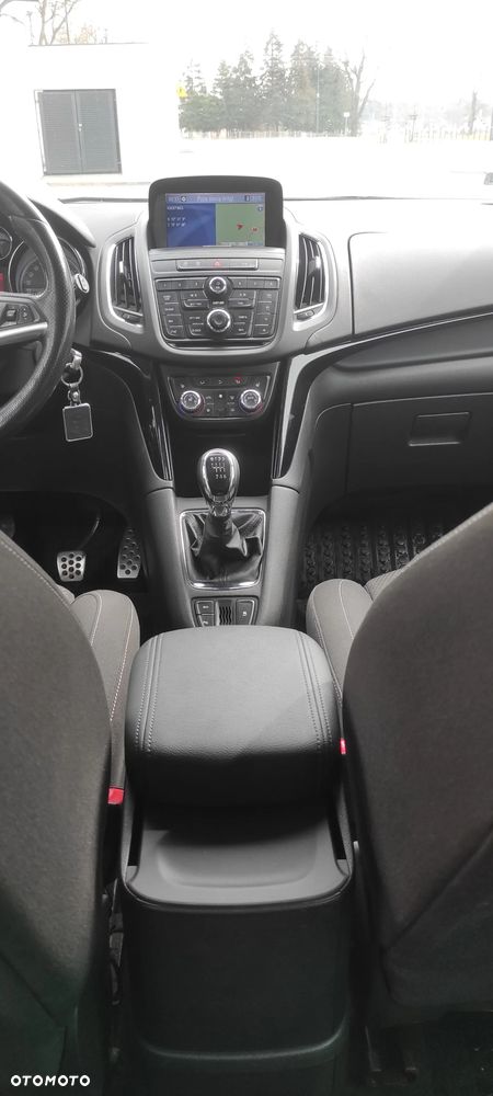 Opel Zafira - 15