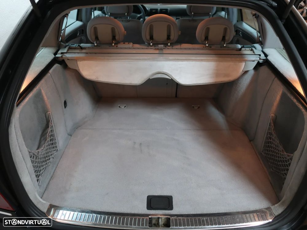 Mercedes-Benz C 220 CDi Avantgarde - 12