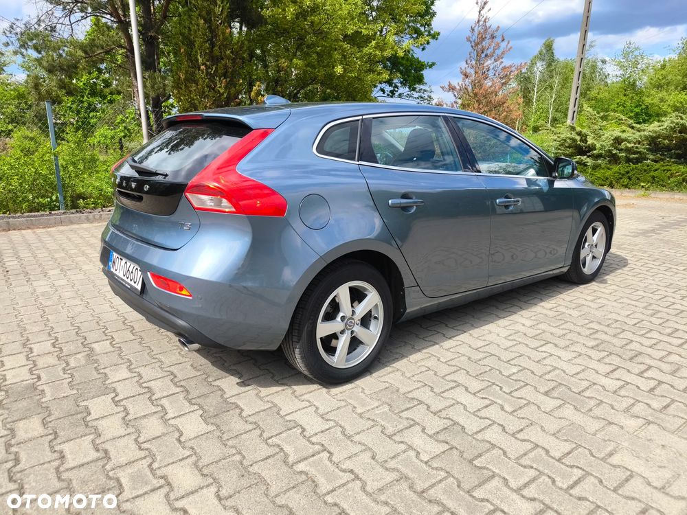 Volvo V40 T3 Momentum - 6
