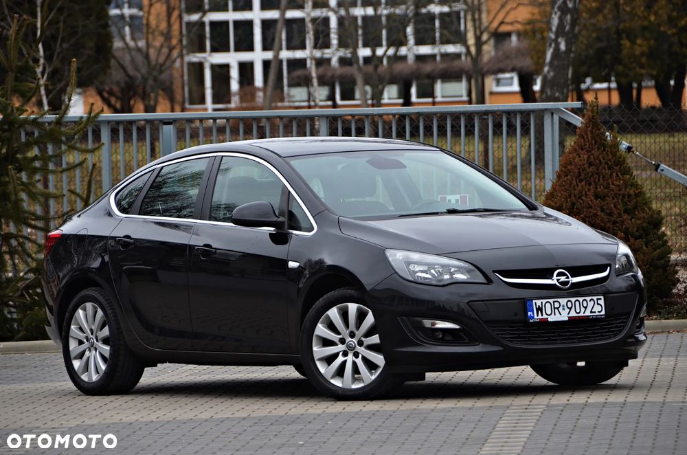 Opel Astra 1.6 CDTI Active - 11