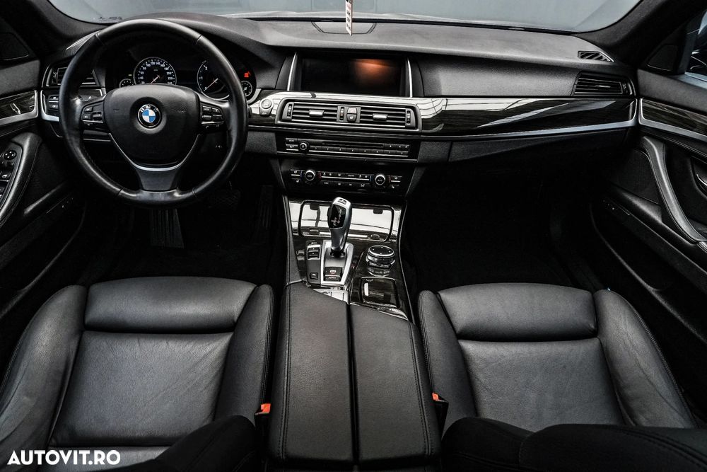 BMW Seria 5 530d AT - 7
