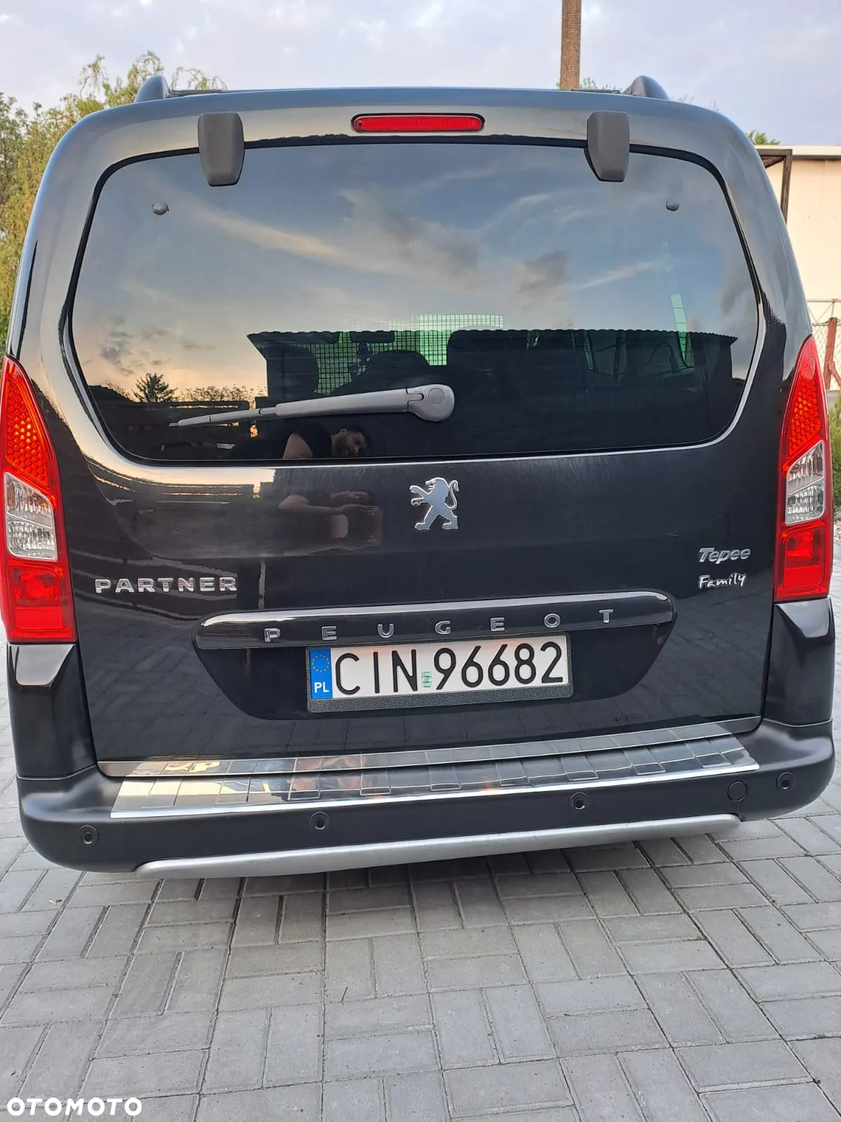 Peugeot Partner Tepee 120 VTi Family - 2