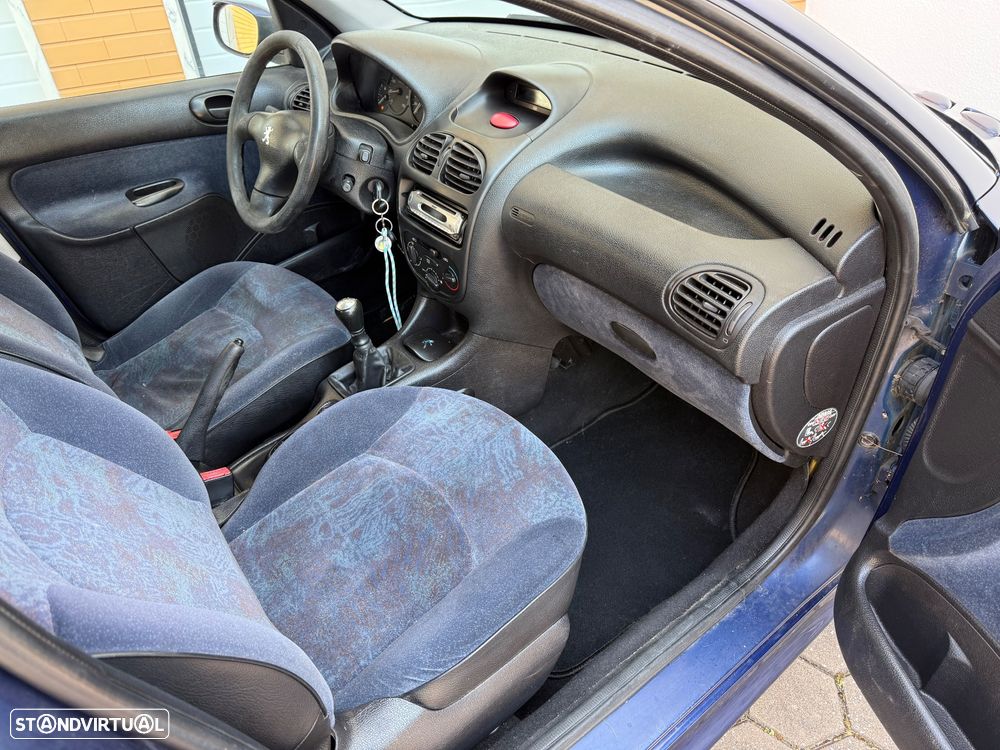 Peugeot 206 1.1 XR - 10