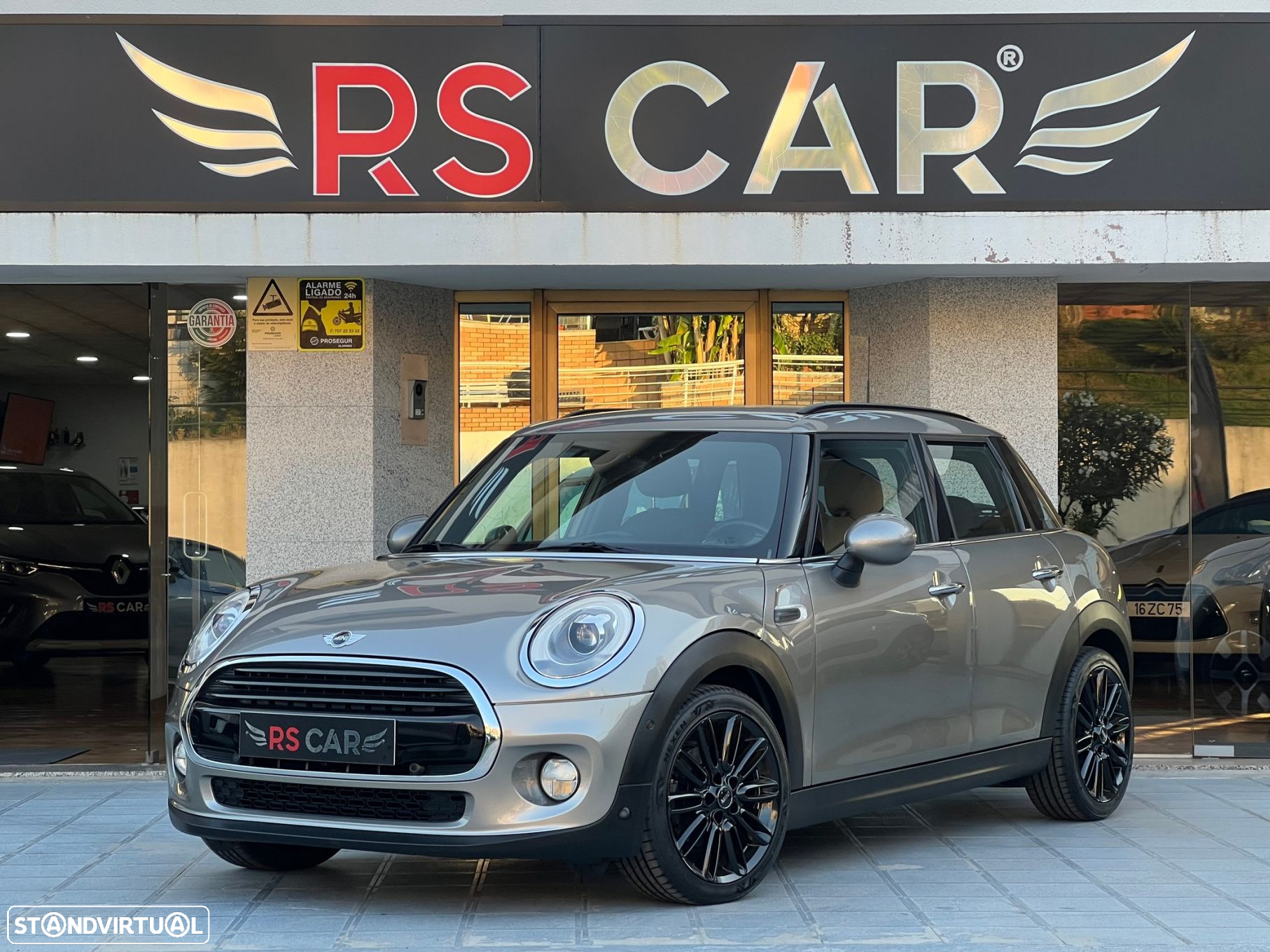 MINI 5 Portas Cooper D - 2