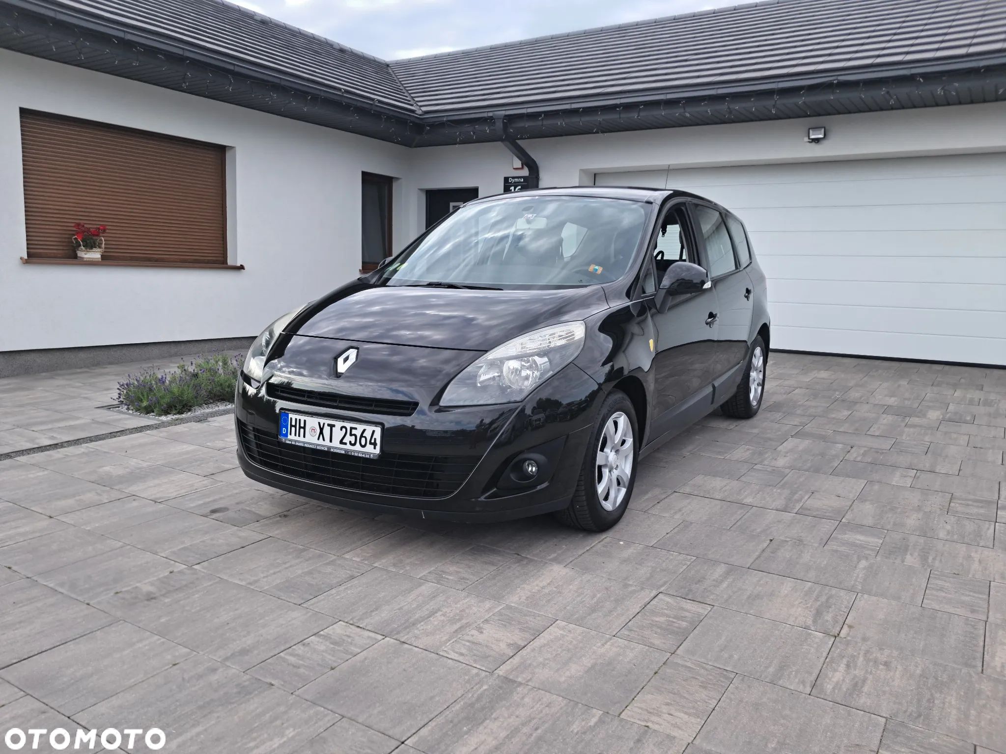 Renault Grand Scenic 1.6 16V 110 Authentique - 1