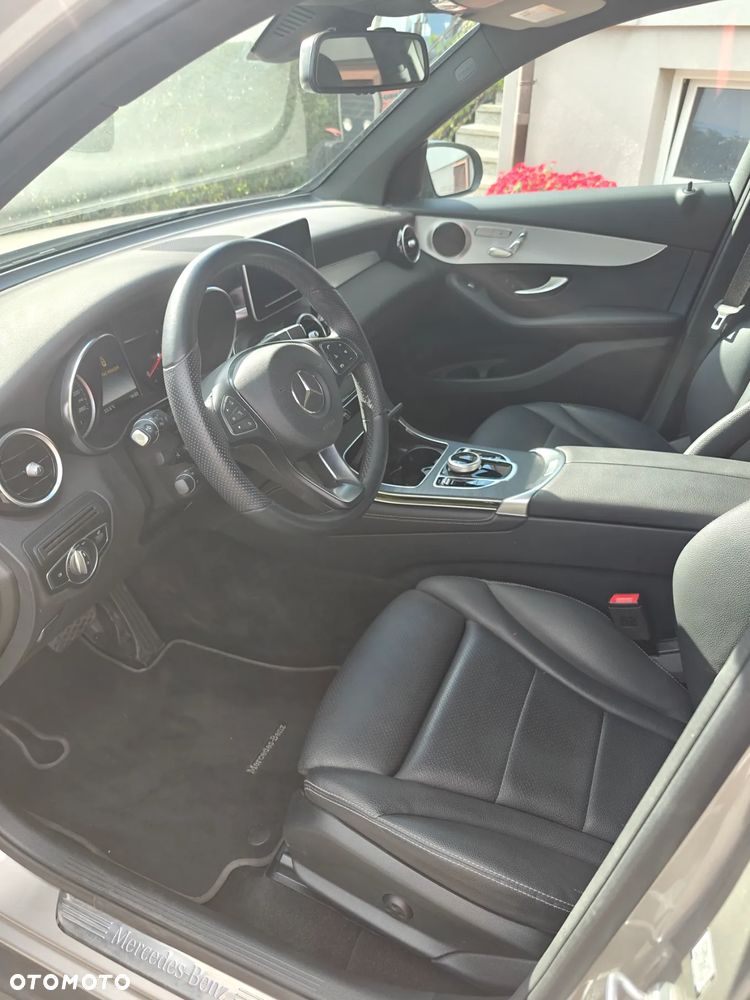 Mercedes-Benz GLC - 7