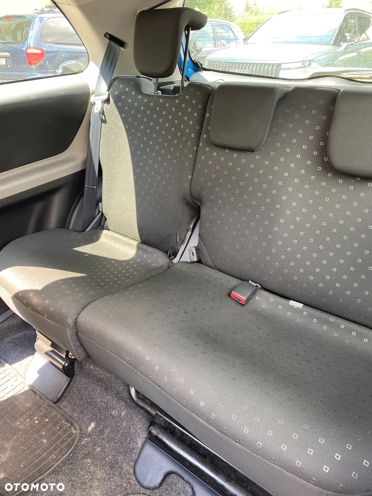 Toyota Yaris 1.0 VVT-i - 6