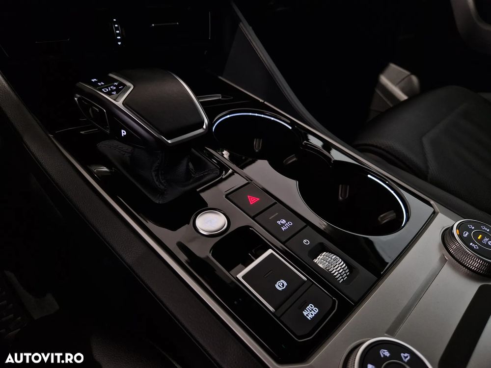 Volkswagen Touareg V6 TDI Elegance - 27