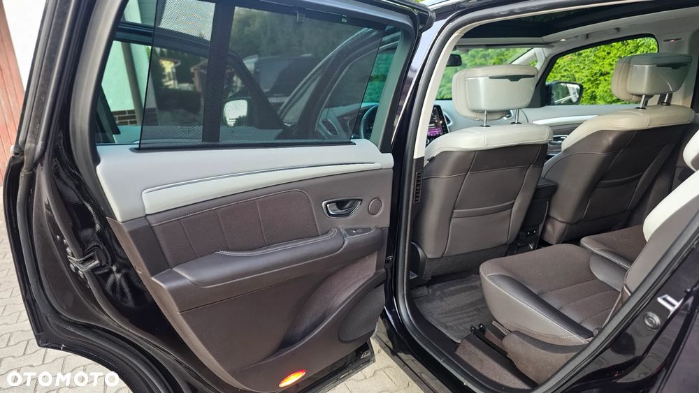 Renault Espace 1.6 dCi Energy Initiale Paris EDC - 28