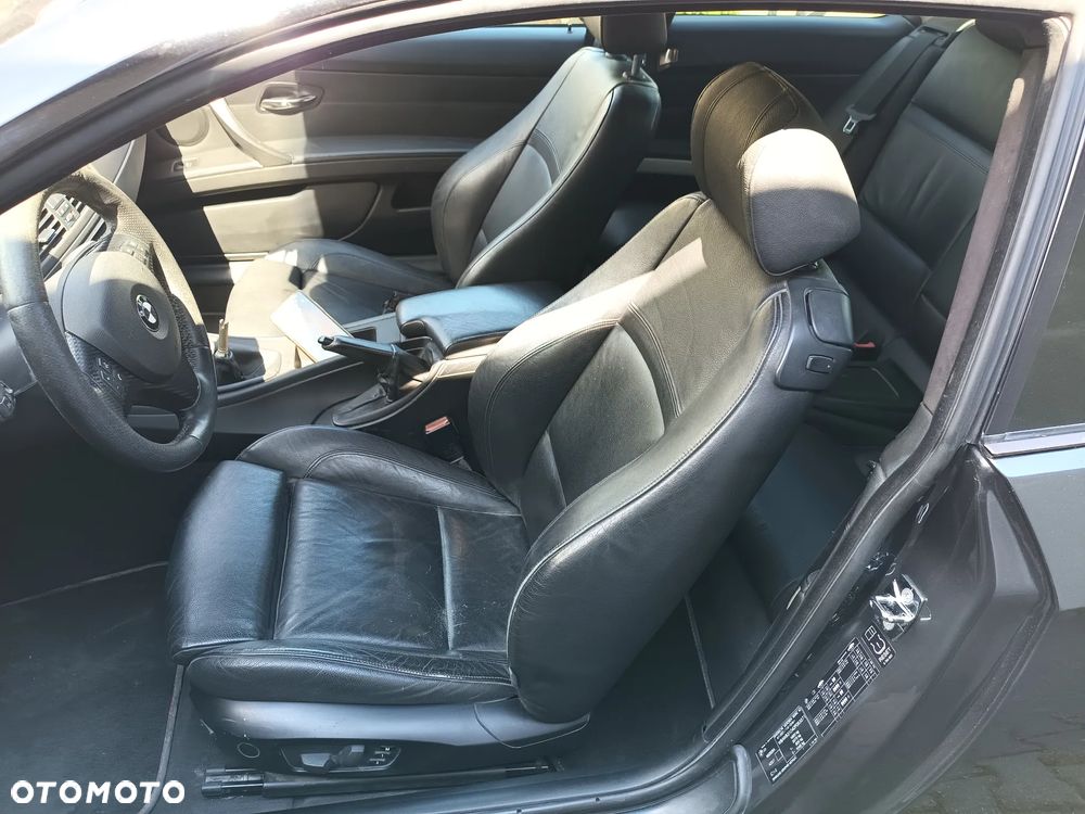 BMW Seria 3 325i - 9