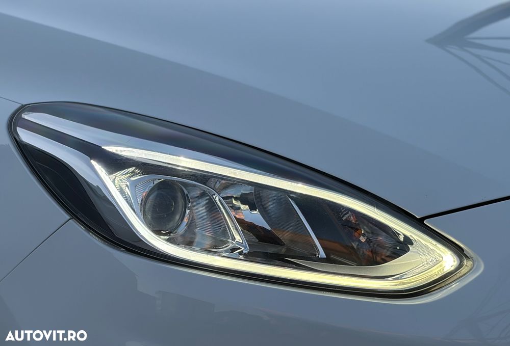 Ford Fiesta 1.1 S&S ST-LINE - 13