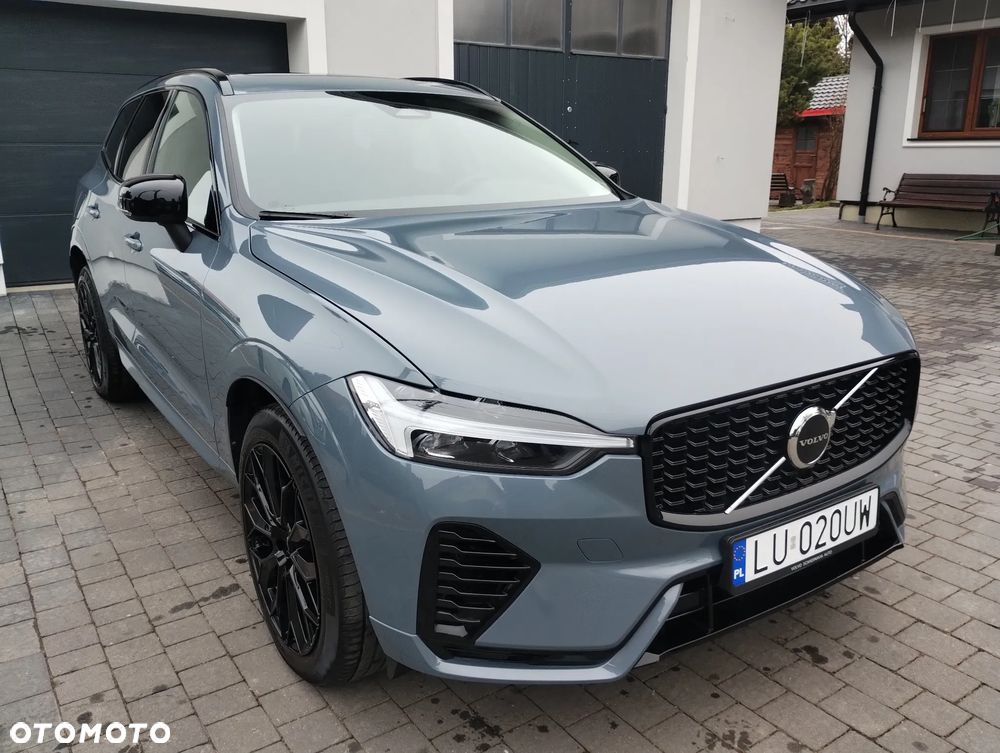 Volvo XC 60 T6 Plug-In Hybrid AWD Ultra Dark - 6