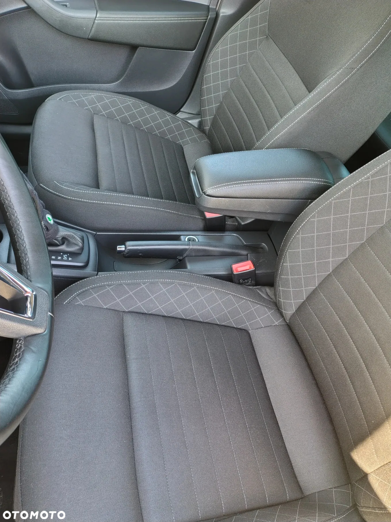 Skoda RAPID 1.0 TSI Style DSG - 11