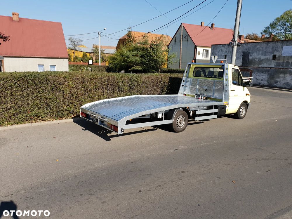 crafter NAJAZD autolaweta zabudowa KUNICE - 10