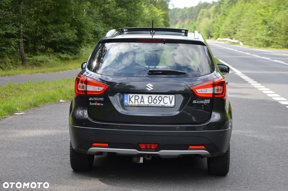 Suzuki SX4 S-Cross 1.4 T Premium - 11