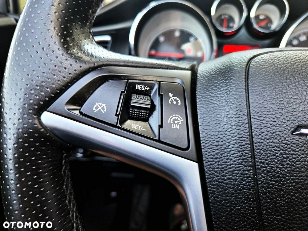 Opel Cascada - 18