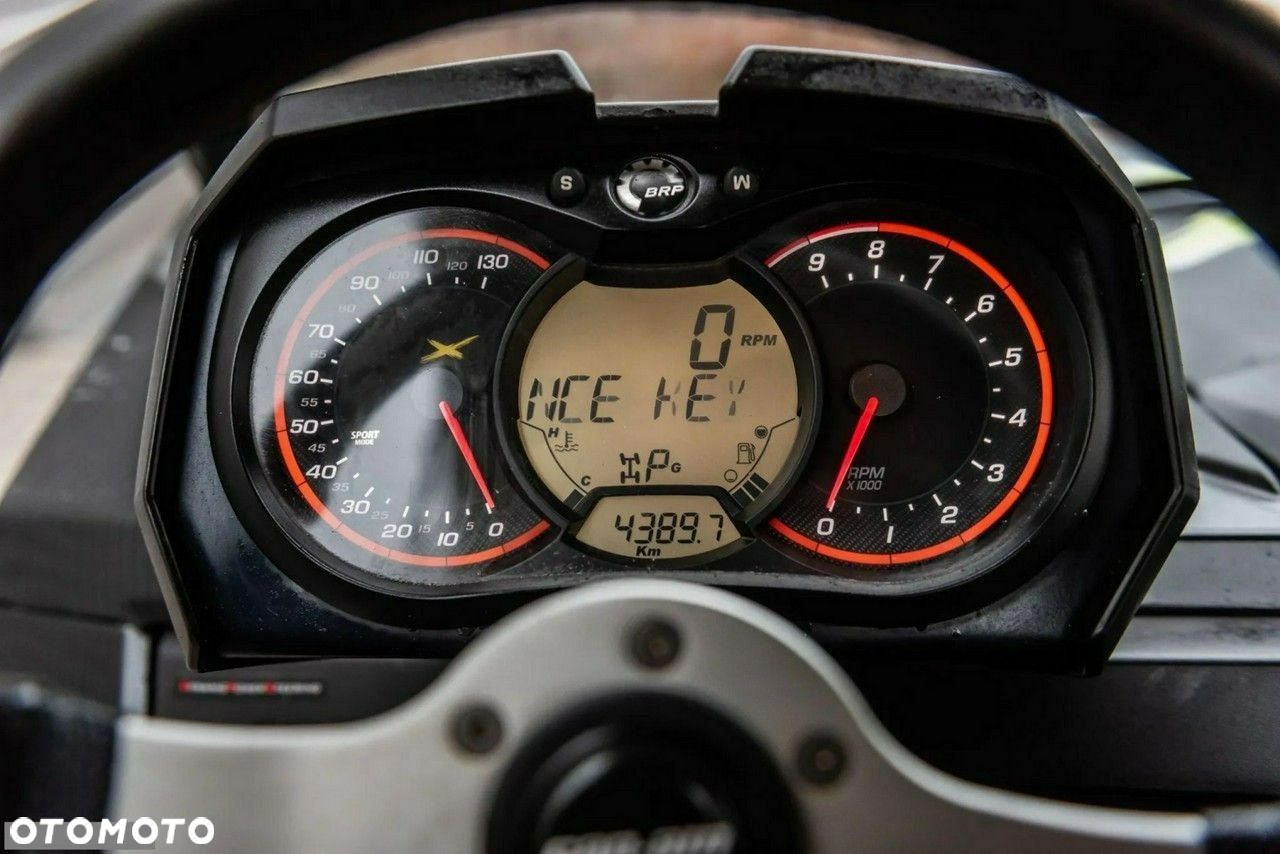 Can-Am Inny - 16