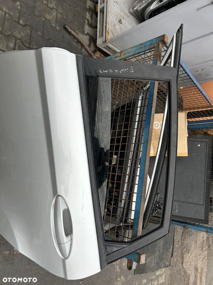 Ford fiesta Mk7 lift drzwi lewy tył 6C lewe tylne - 2