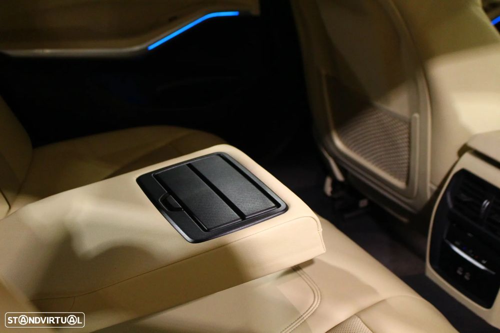 BMW 320 e Line Luxury Auto - 22