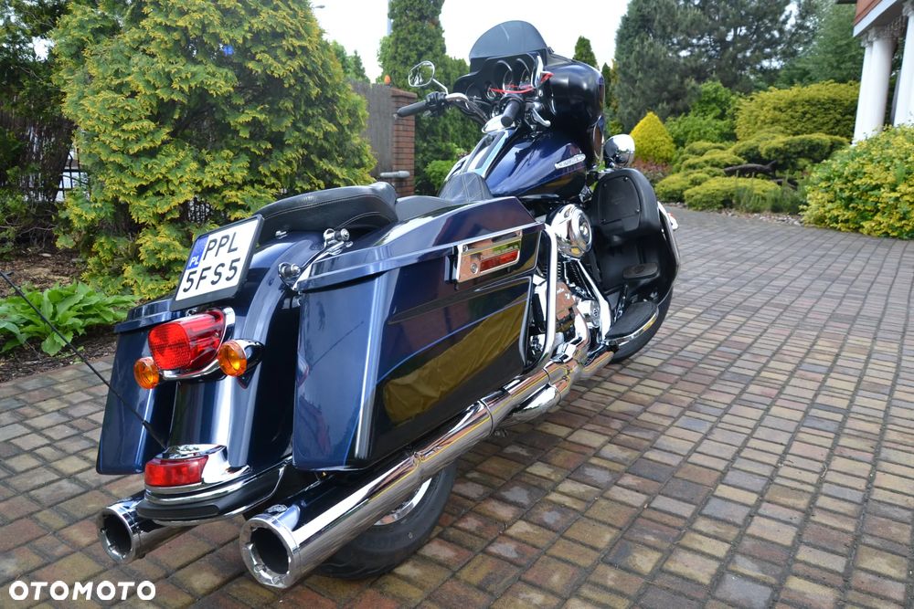Harley-Davidson FLH Electra Glide - 18