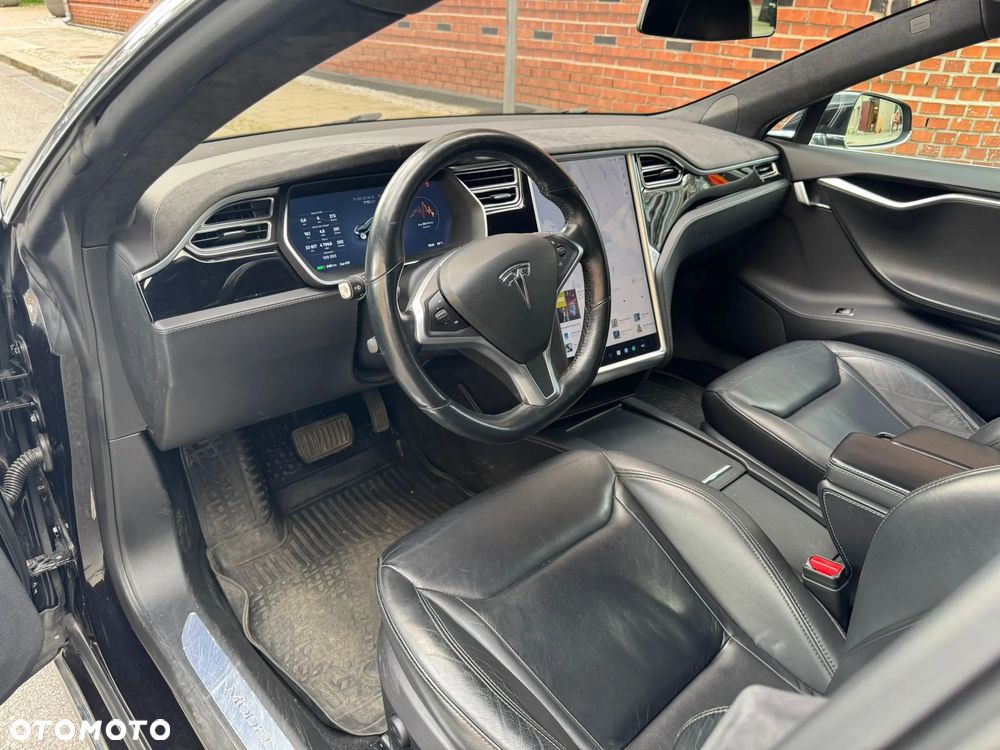 Tesla Model S Long Range Plus - 17