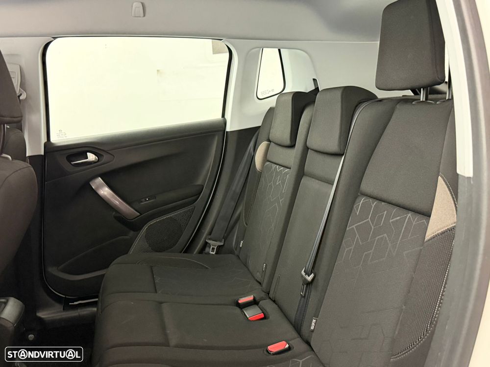 Peugeot 2008 1.2 VTi Active - 10