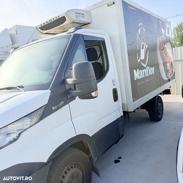Iveco Massif - 1