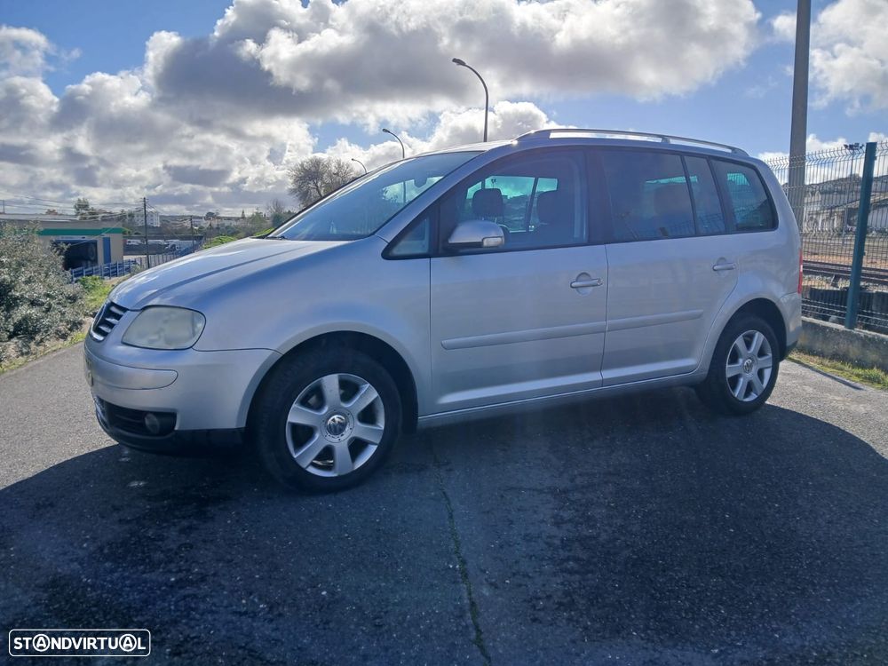 VW Touran 2.0 TDI Trendline 7L - 5