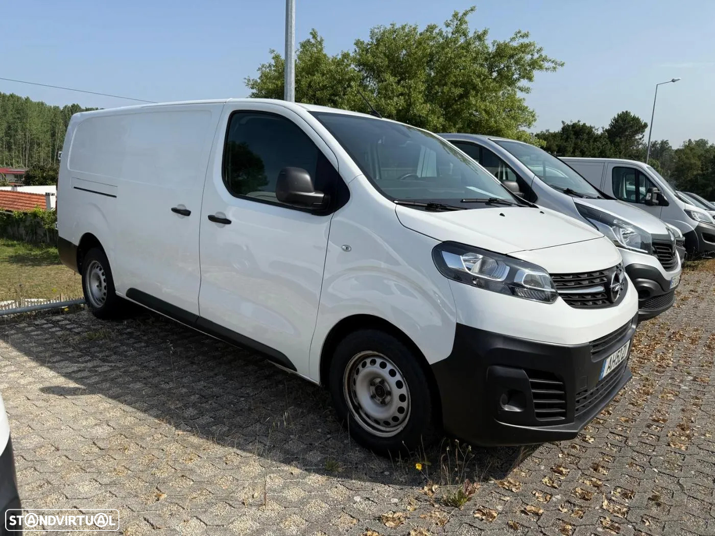 Opel Vivaro 1.5 CDTi L1H1 Essentia - 2